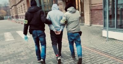 Były hydraulik okradał piwnice. 221 zaworów i 27 zarzutów